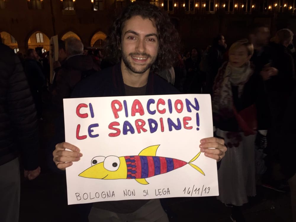  Sardine: torna visibile nella notte la pagina Fb oscurata  